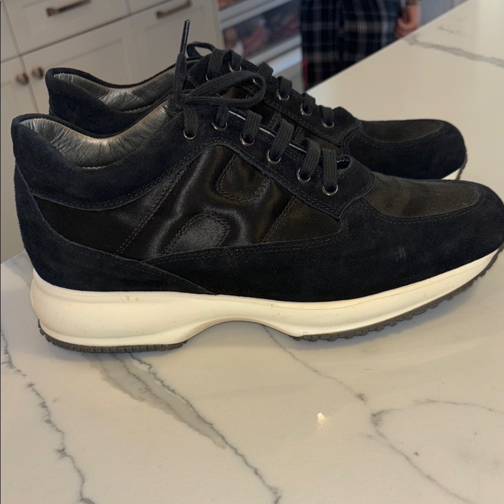 Gently worn Hogan Sneakers black size 39.5